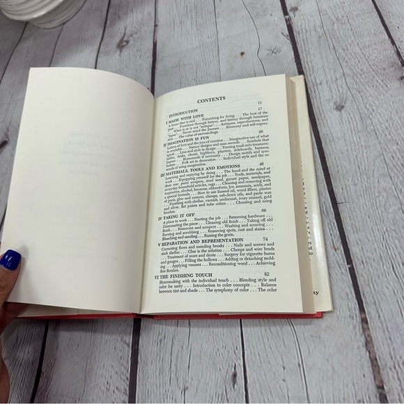 vintage 1965 Refinishing and Restoring Antiques hardcover Book by julia spurlock - Picture 9 of 10